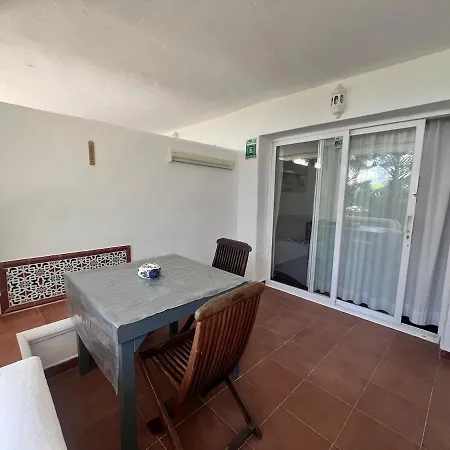 Maena Oasis